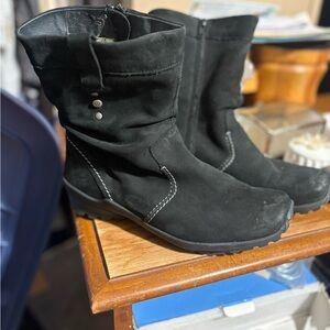 DREW Black Winter Boots with Stitch Detail